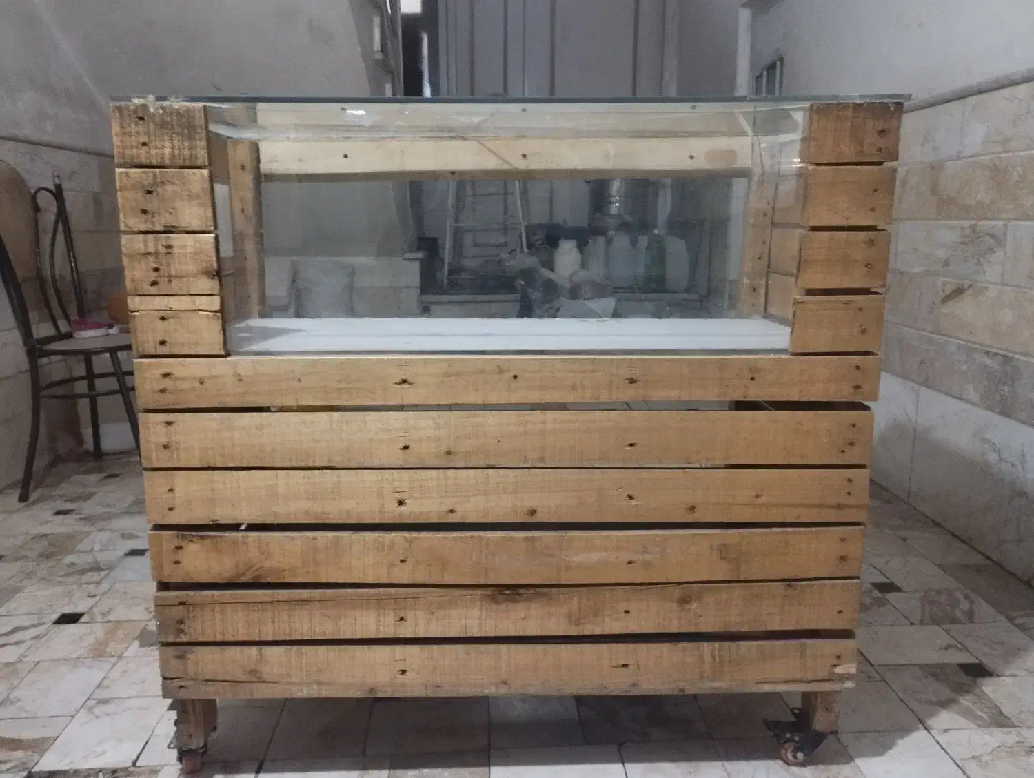 میز چوبی|کتابخانه، شلف، قفسه‌های دیواری|قم, علی آباد سعدگان|دیوار