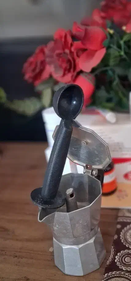 ۱عدد دستگاه اسپرسو ساز روسازی فوق العادسالم فروشی|سماور، چایساز، قهوهساز|گرگان, |دیوار