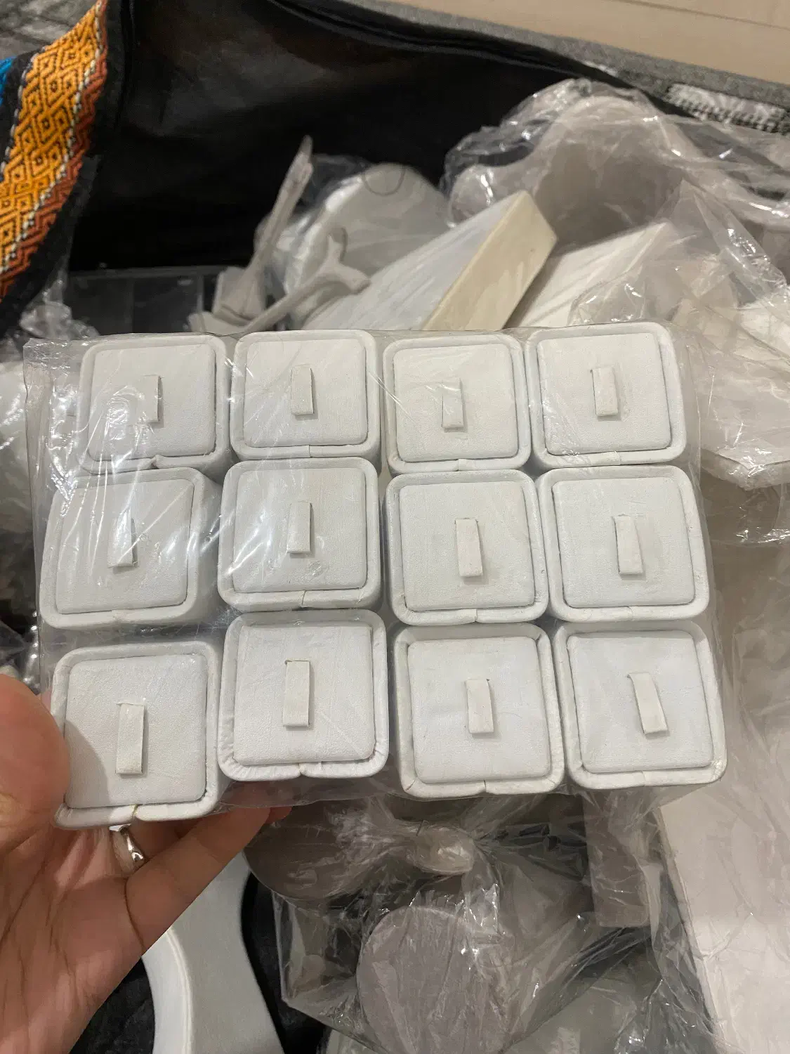 مانکن طلافروشی و بدلیجاتی|فروشگاه و مغازه|چالوس, |دیوار