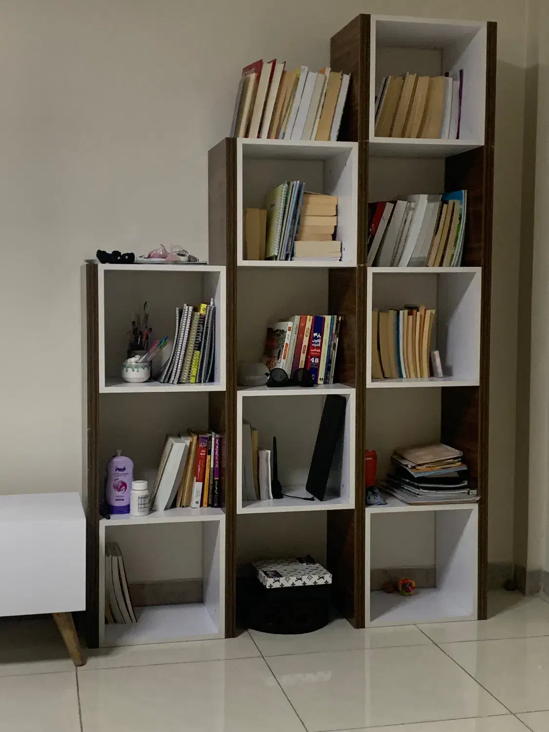 کتابخونه|کتابخانه، شلف، قفسه‌های دیواری|تهران, هروی|دیوار