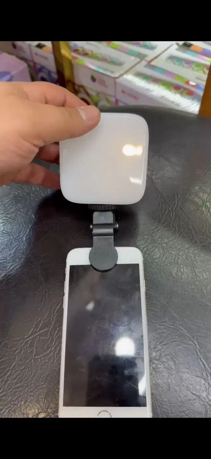 سافت لایت پرنور روی گوشی|لوازم جانبی موبایل و تبلت|کاشان, رجایی|دیوار