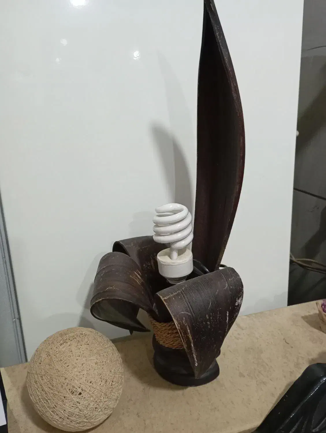 چراغ خواب|چراغ خواب و آباژور|پاکدشت, پاکدشت (مامازند)|دیوار