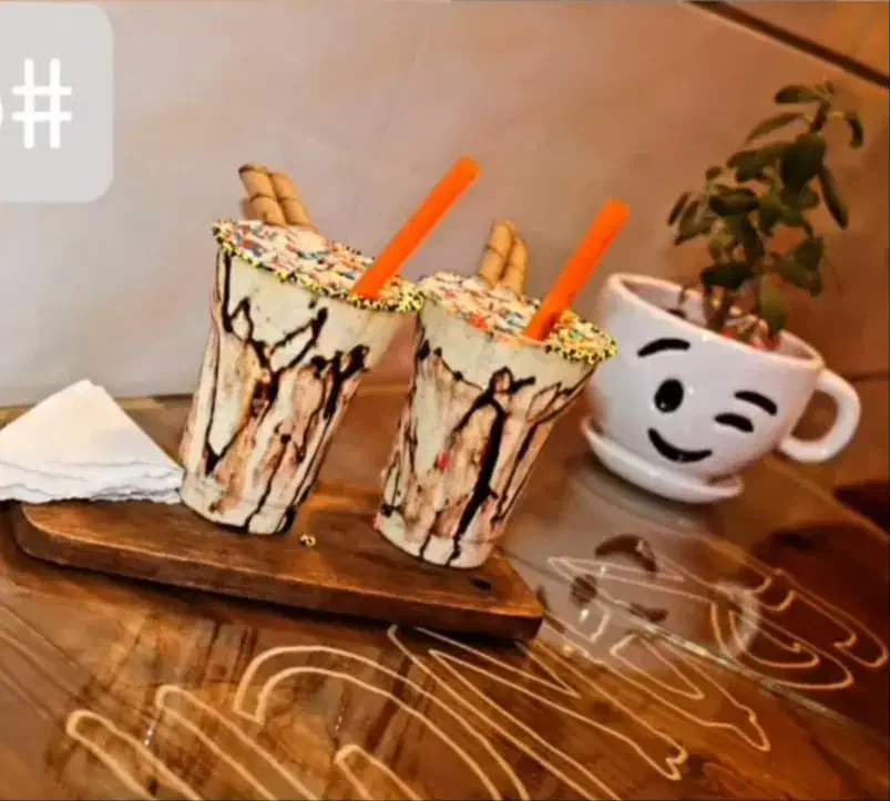 استخدام نیروی کار در کافه|استخدام خدمات فروشگاه و رستوران|شیراز, احمدآباد|دیوار