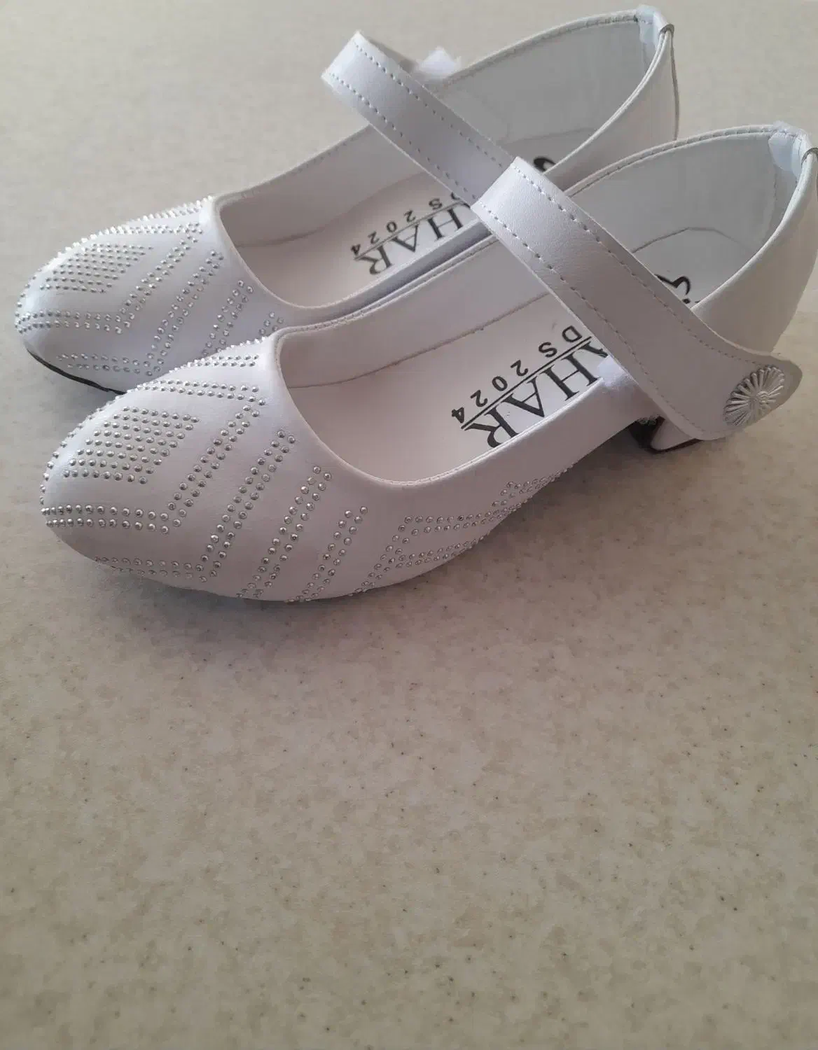 کفش|کفش و لباس بچه|نهاوند, |دیوار