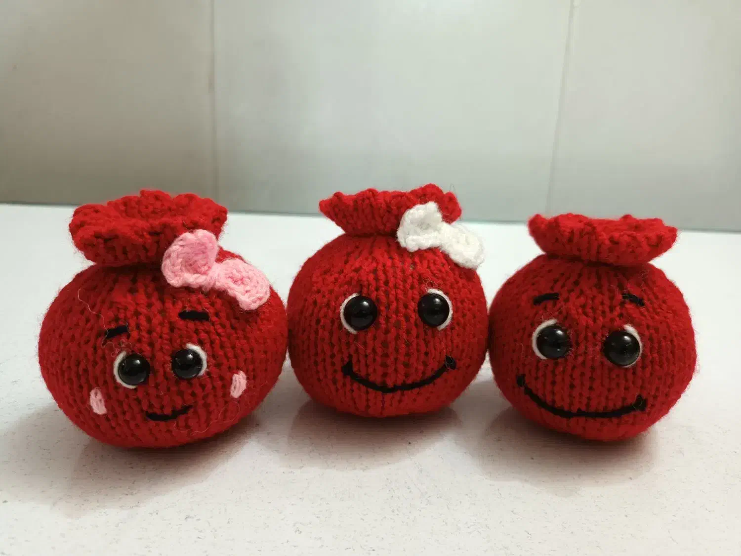 انار بافتنی|صنایع دستی و سایر لوازم تزئینی|کاشان, شهرک خاتم الانبیا (مسکن ملی کاشان)|دیوار