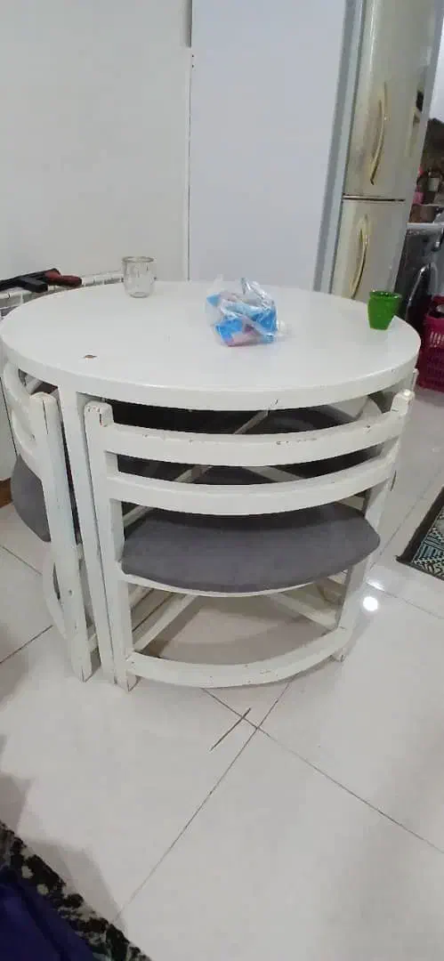 میزنهار خوری کم جا|میز و صندلی غذاخوری|رشت, کوی حسینی|دیوار