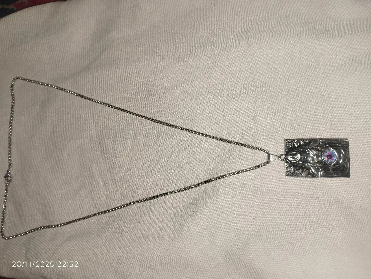 گردنبند عزرائیل تمام استیل با چشم شب تاب|بدلیجات|دهدشت, |دیوار