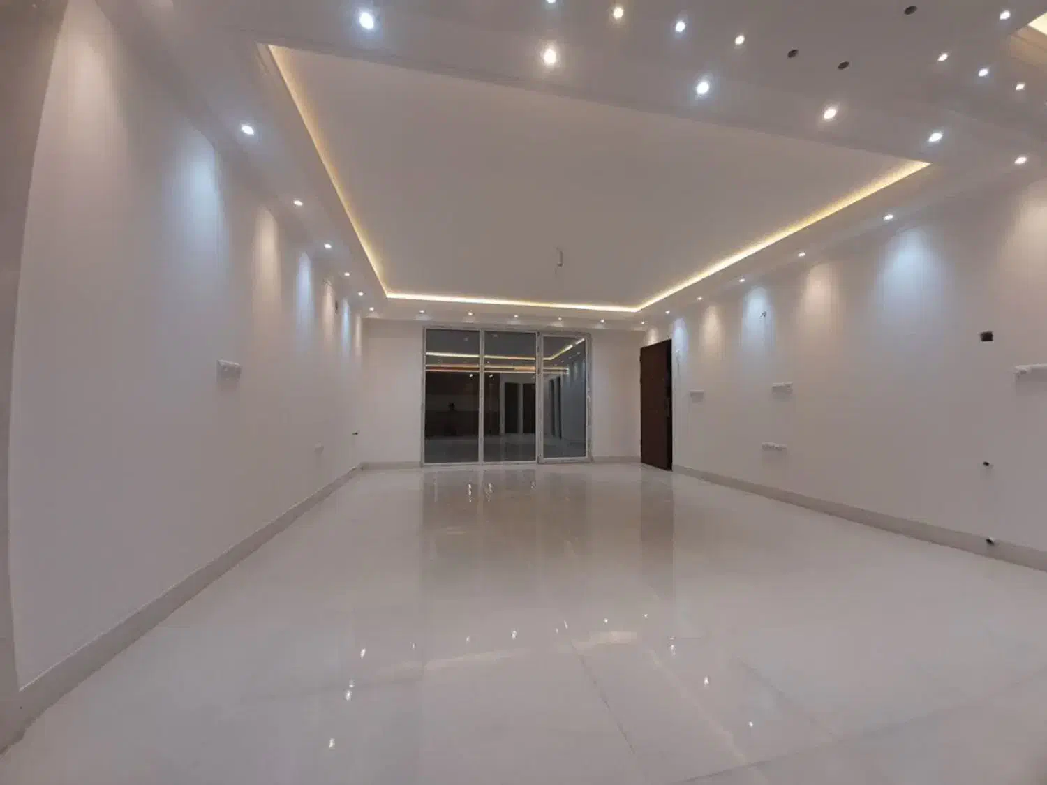 اجاره خانه همکف ـ شیک کلید نخورده ـ امیرکبیر|اجارهٔ خانه و ویلا|کاشان, امیرکبیر|دیوار