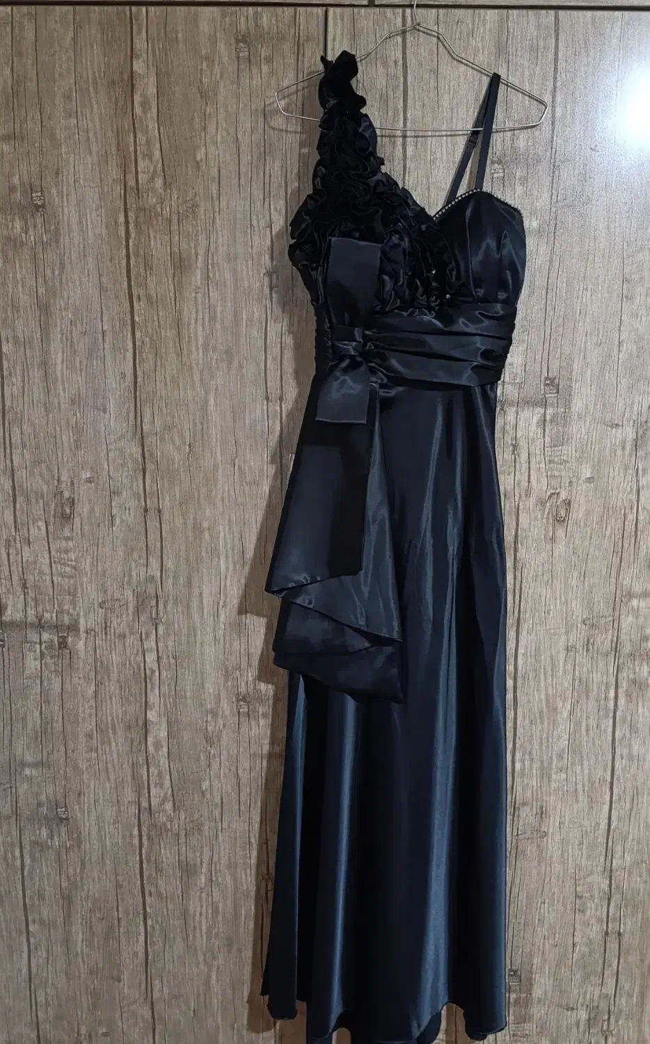 پیراهن مجلسی|لباس|پاکدشت, پاکدشت (مامازند)|دیوار