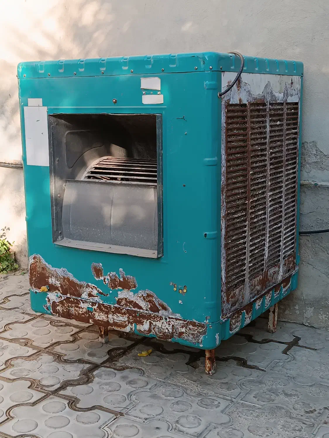 کولر آبی|کولر آبی|جهرم, |دیوار