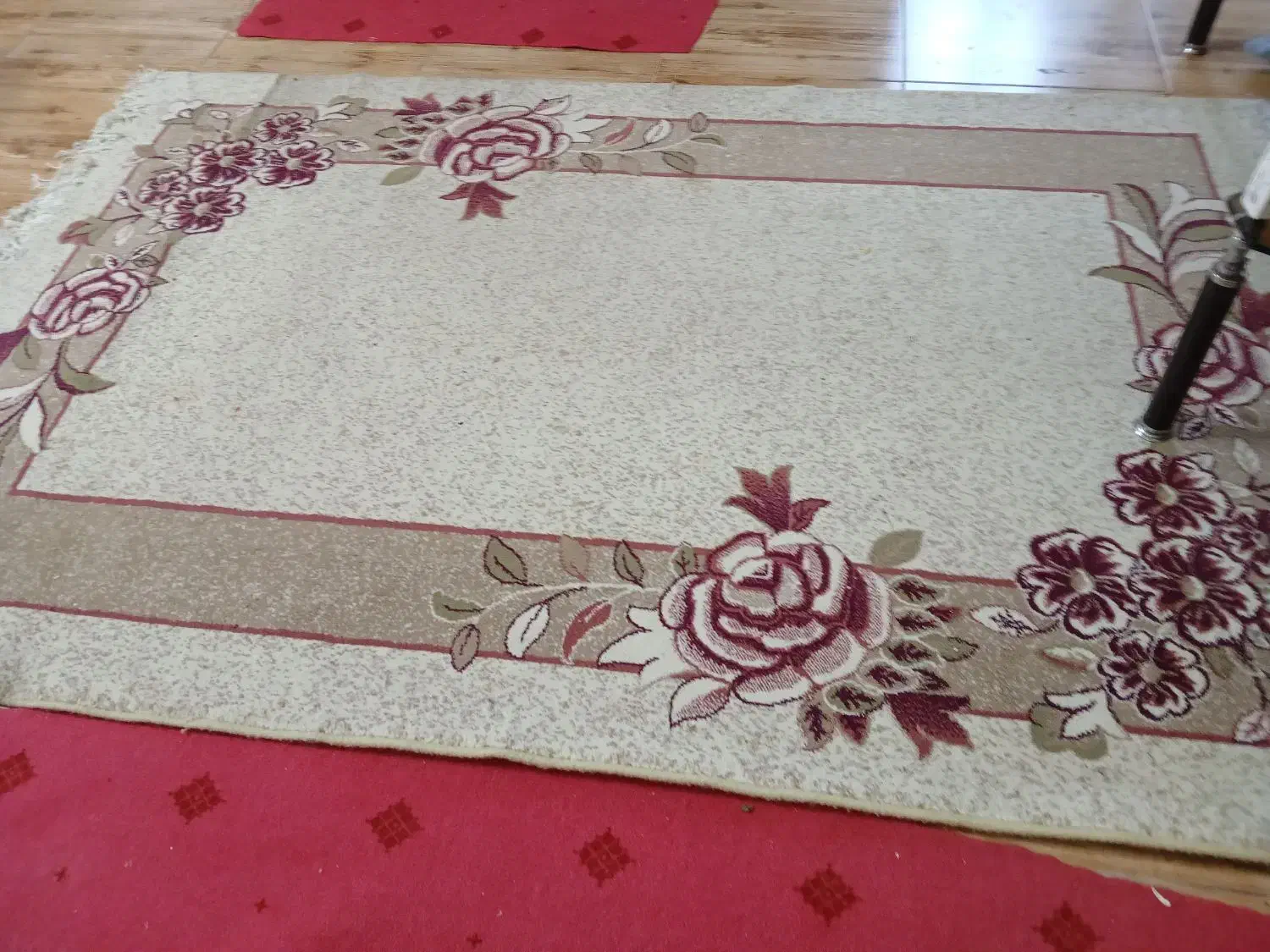 فرش|فرش|کرج, ساسانی (قلمستان)|دیوار