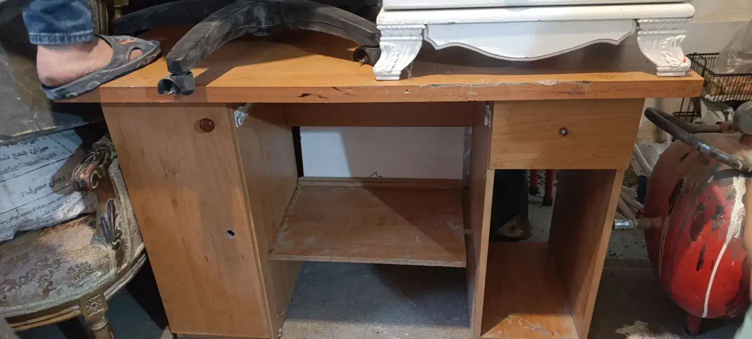 میز و صندلی|صندلی و نیمکت|گرگان, |دیوار