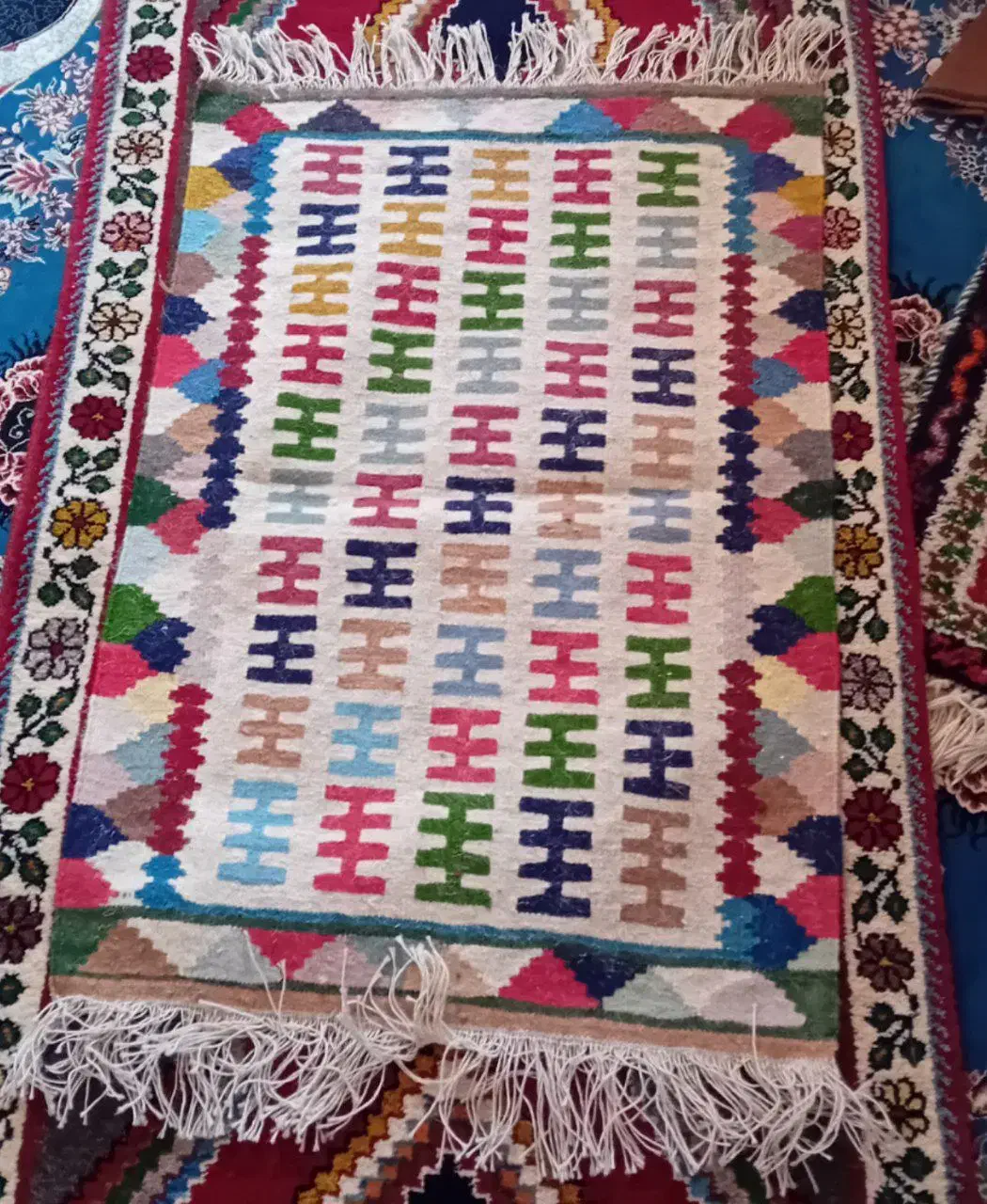 پادی|پادری|اصفهان, چرخاب|دیوار