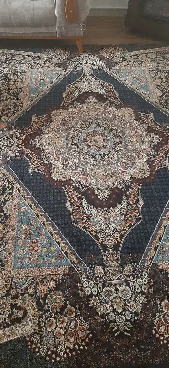 فرش در حد نو|فرش|فردیس, فردیس|دیوار