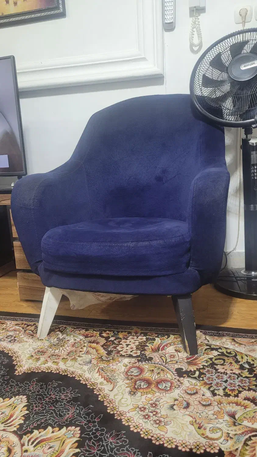 مبل کارکرده|مبلمان خانگی و میز عسلی|رشت, گلزاران|دیوار