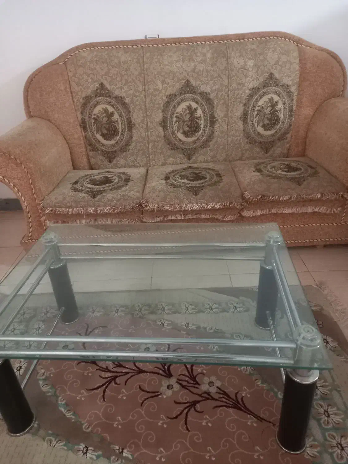 مبلمان|مبلمان خانگی و میز عسلی|کوهدشت, |دیوار