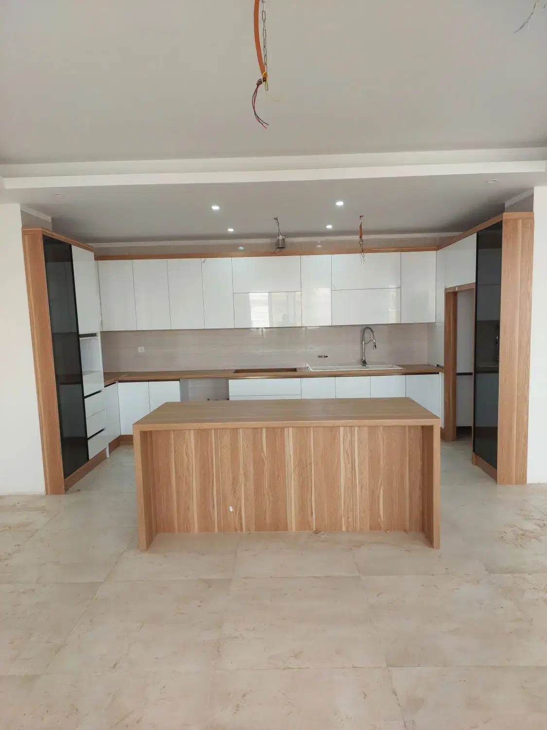 سازنده انواع مصنوعات چوبی و ام دی اف|جاکفشی، کمد، دراور|هشتگرد, شهرک دانش|دیوار