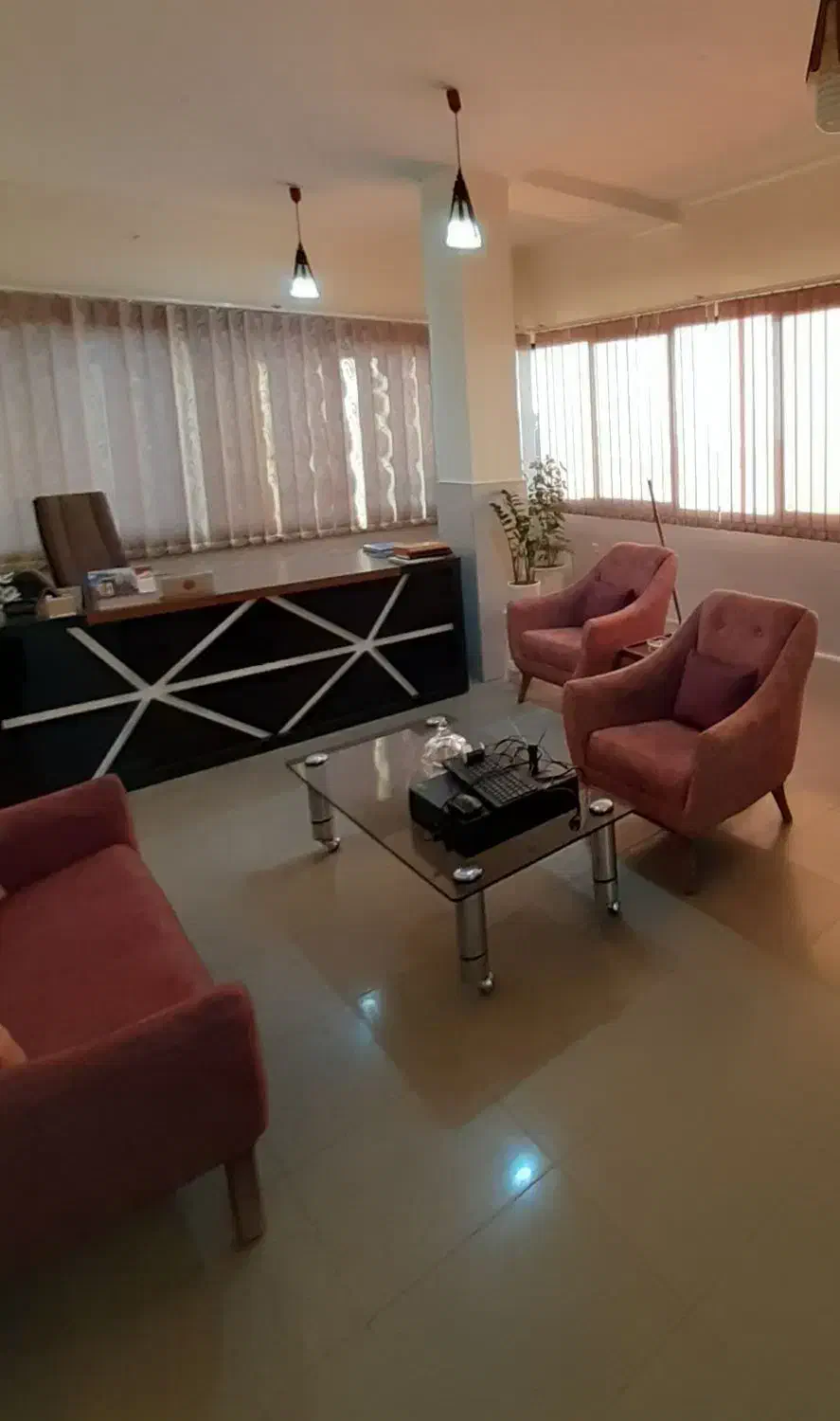 میز و مبل اداری|دفتر کار|هشتگرد, شهرک آپادانا|دیوار