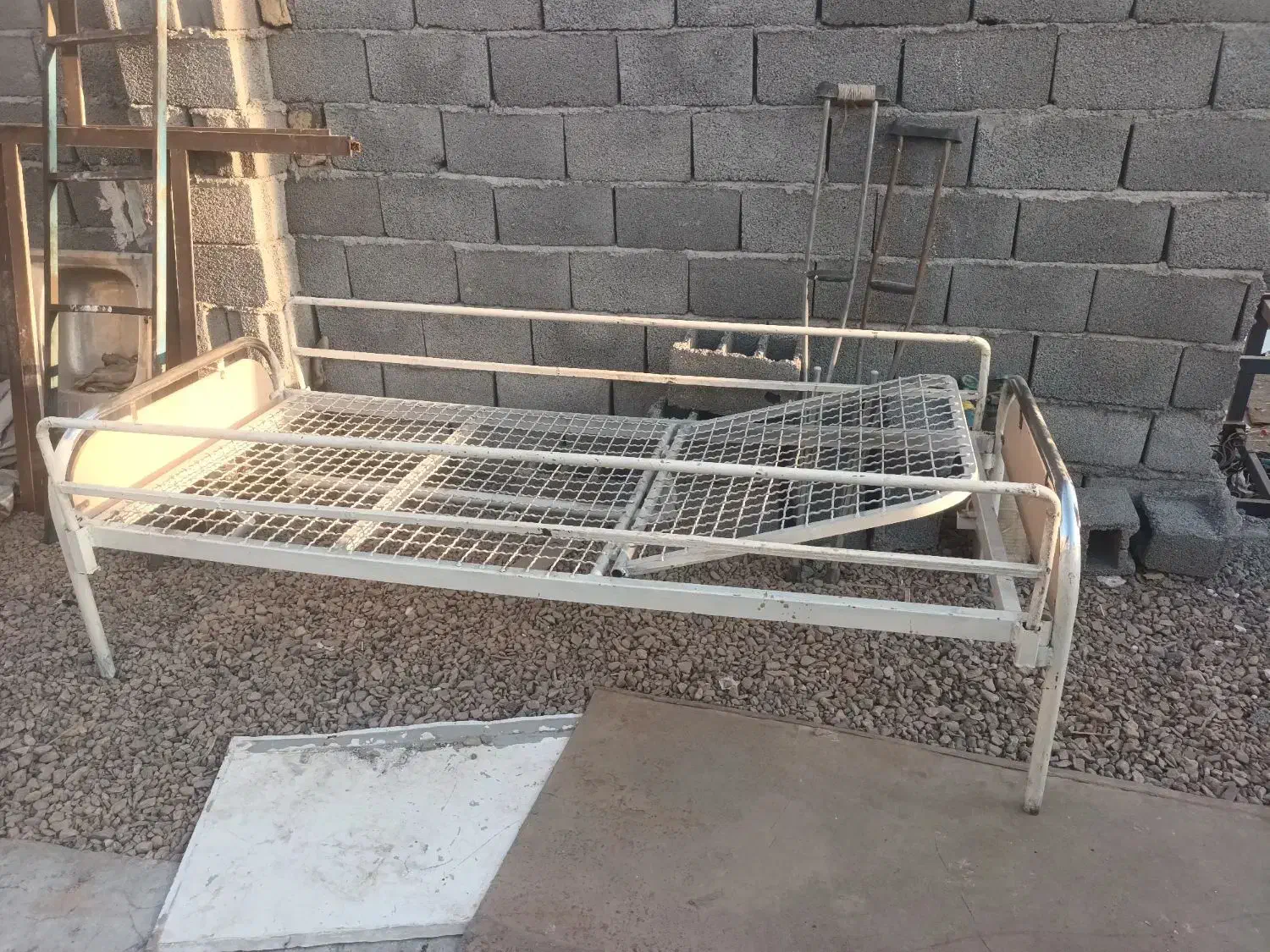 تخت بیمارستانی تک شکن|آرایشی، بهداشتی، درمانی|مشهد, پنجتن|دیوار