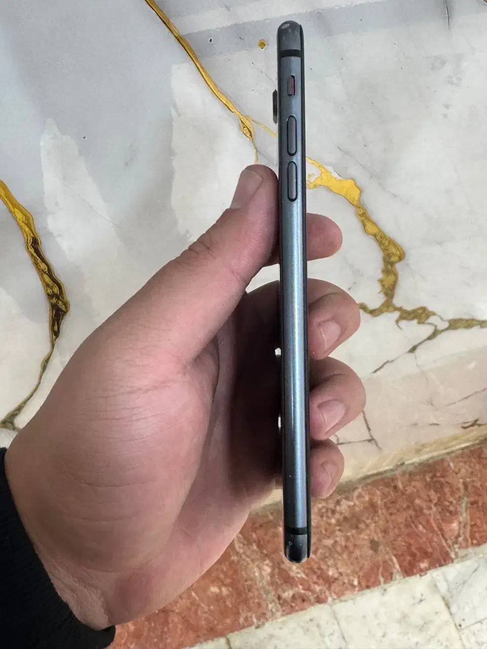 ایفون ۸ پلاس فروش ف.و.ر.ی|موبایل|کرج, کمال‌شهر|دیوار