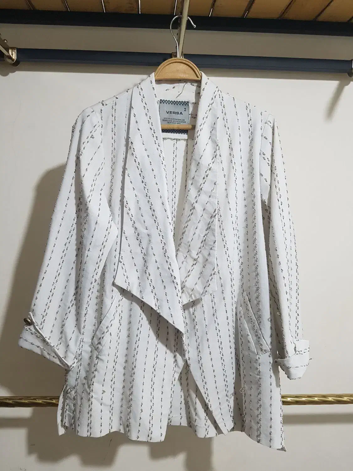 لباس در حد نو|لباس|فولادشهر, C5|دیوار