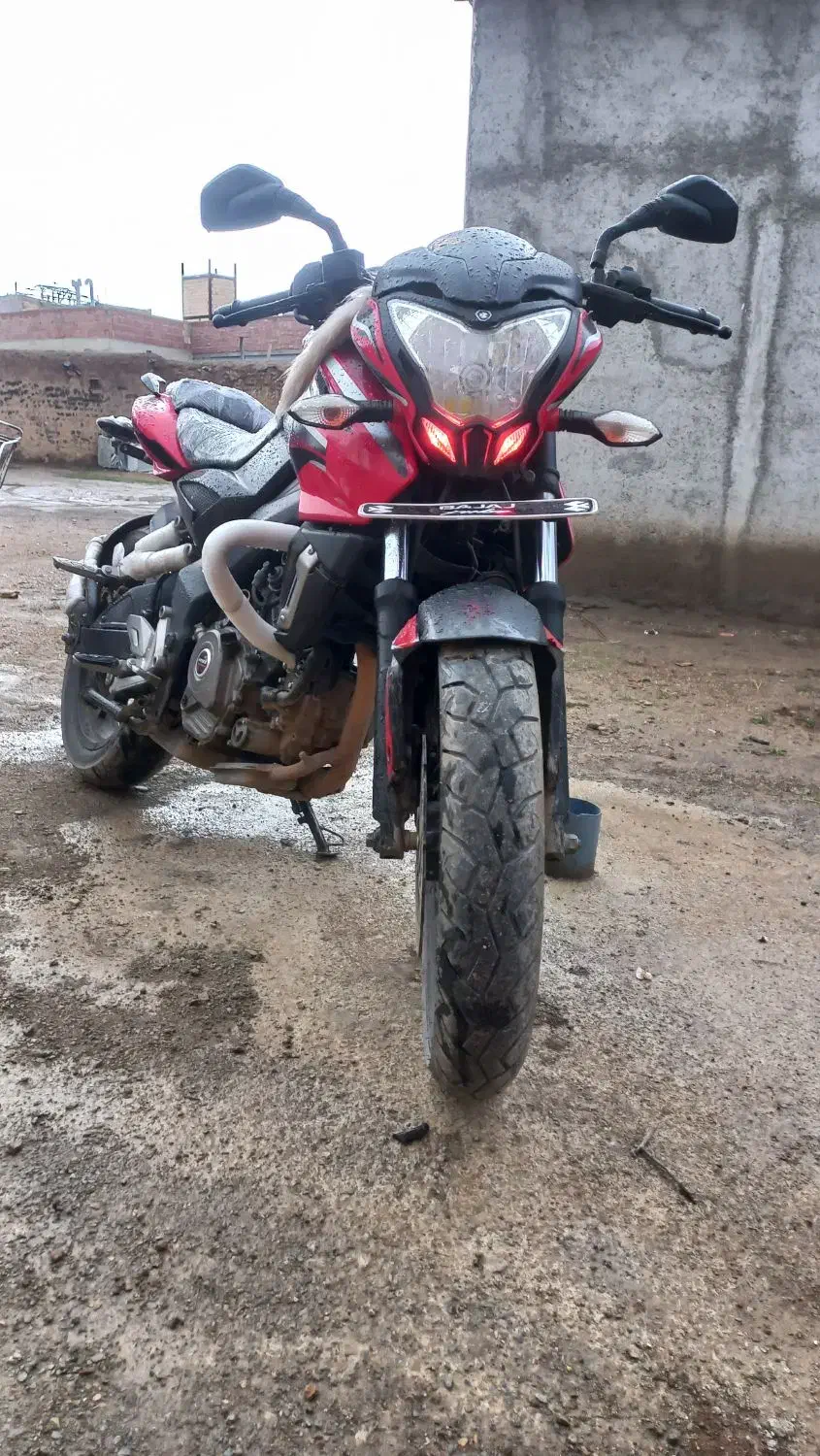 ns200|موتورسیکلت|عنبران, |دیوار