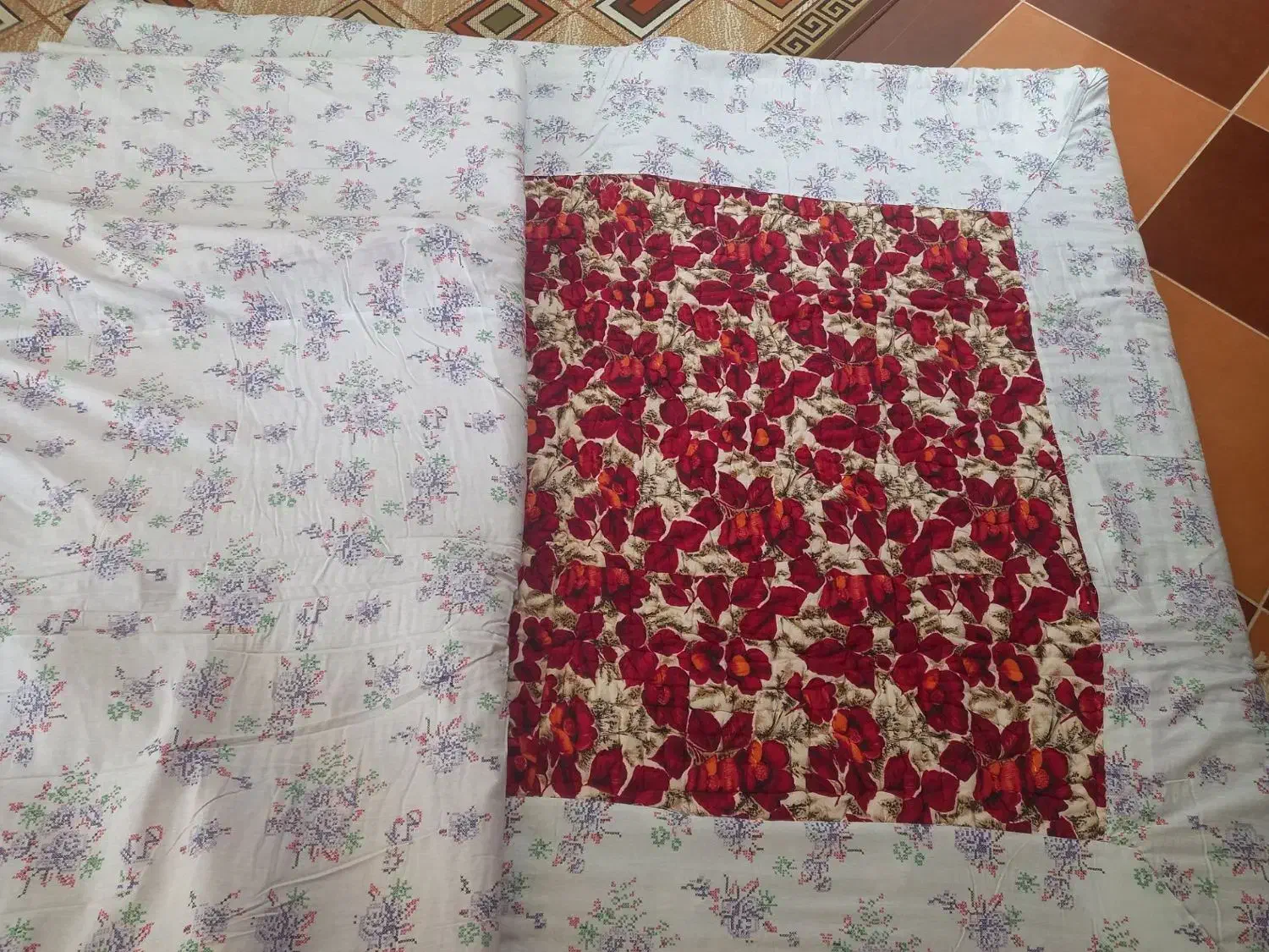 لحاف|رختخواب، بالش، پتو|تربتحیدریه, داروپخش|دیوار