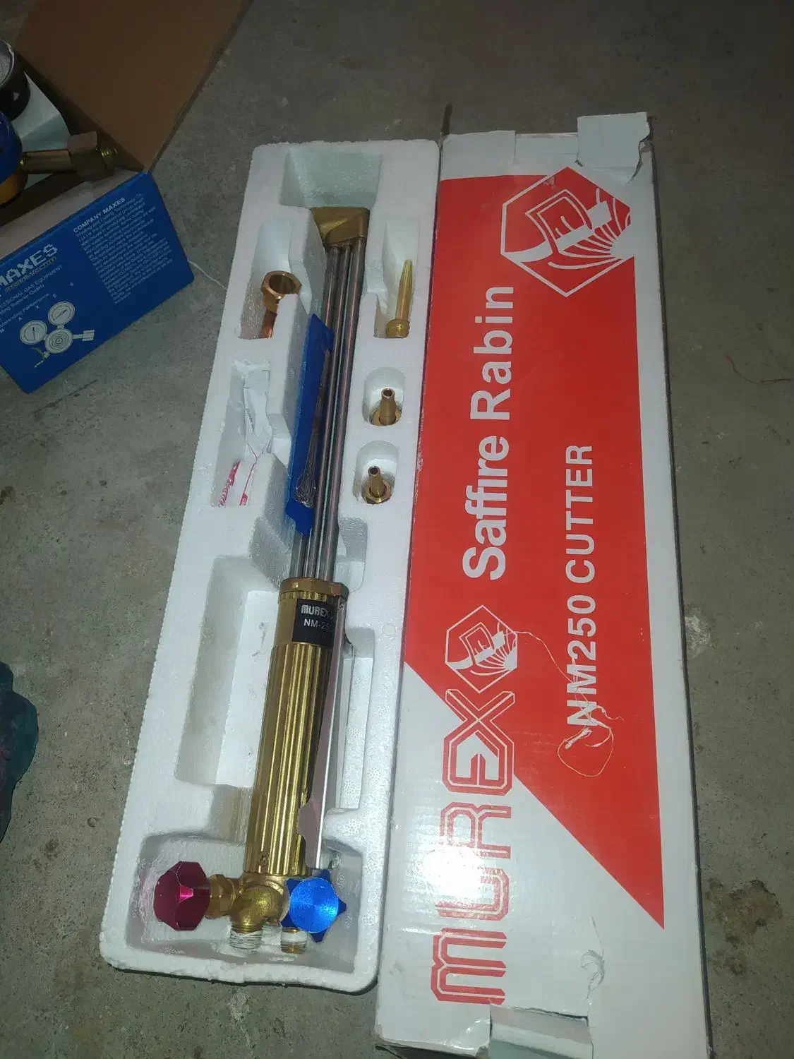 سره هوابرش|ابزارآلات|ساری, |دیوار