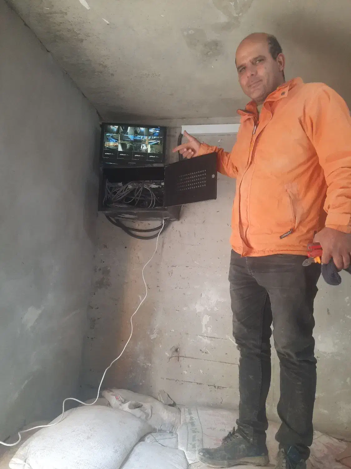 نصب دوربین مداربسته|خدمات پیشه و مهارت|پردیس, فاز ۲|دیوار