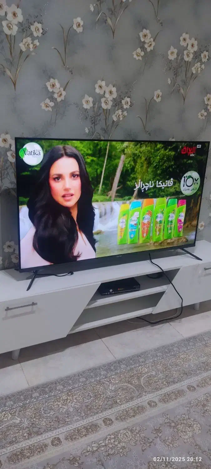 تلویزیون 55 اینچ هوشمند دهگلان|تلویزیون و پروژکتور|سنندج, |دیوار
