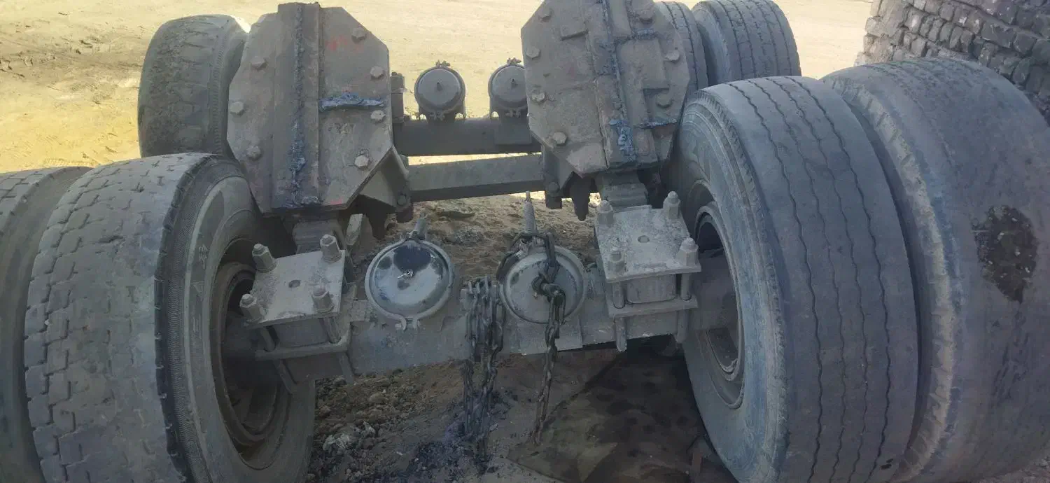 دستگاه زیر تریلی وجک 5طیقه ترک سالم|قطعات یدکی و لوازم جانبی|قم, شهرک توانیر|دیوار