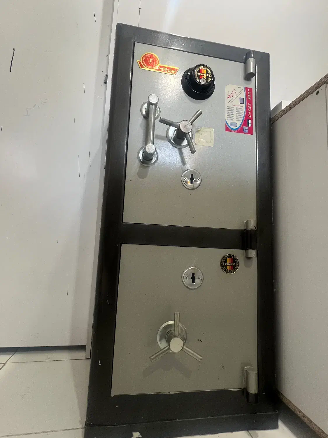 گاوصندوق دوطبقه سالم|ابزارآلات|اصفهان, فیض|دیوار