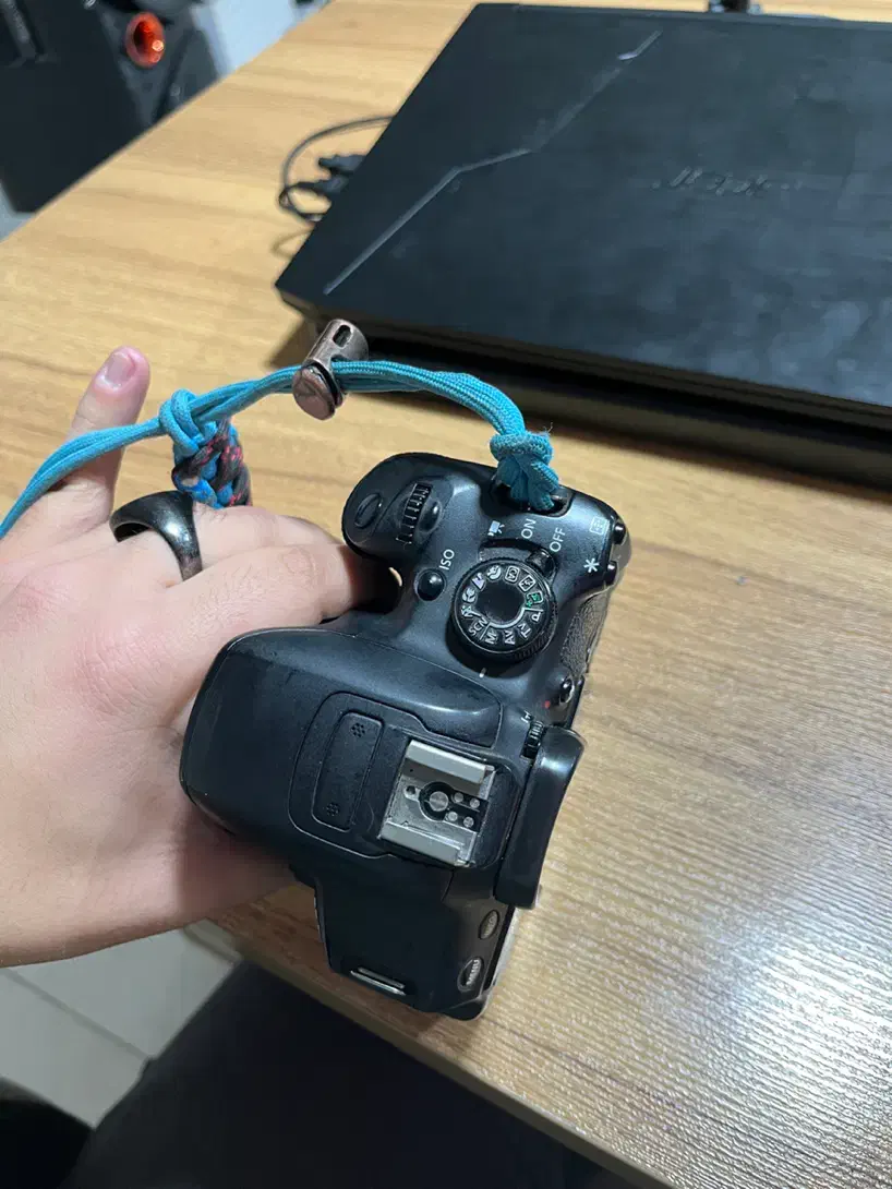 دوربین. ۷۰۰ دی. با لنز. ۵۰ فیکس|دوربین عکاسی و فیلمبرداری|کرج, گوهردشت|دیوار