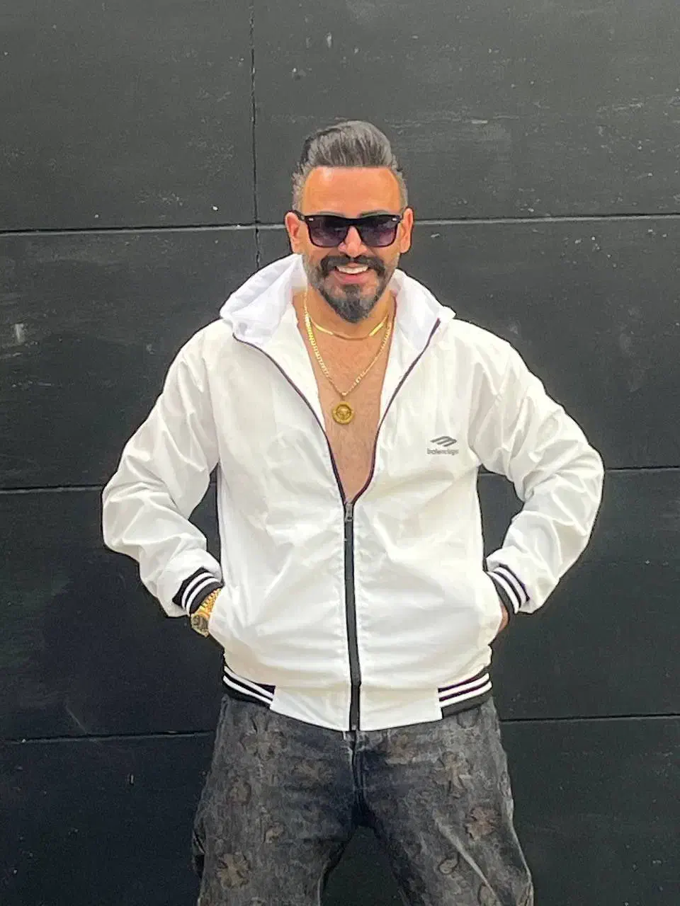 بادگیر اسپرت|لباس|نجفآباد, کهریزسنگ|دیوار