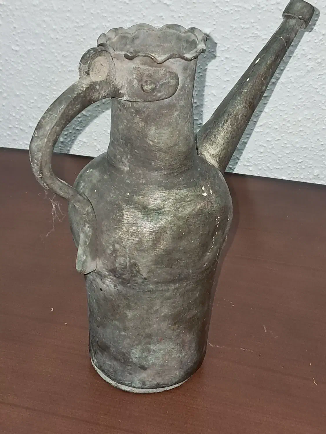 افتابه مسی قدیمی|کلکسیون اشیاء عتیقه|رشت, خمیران زاهدان|دیوار