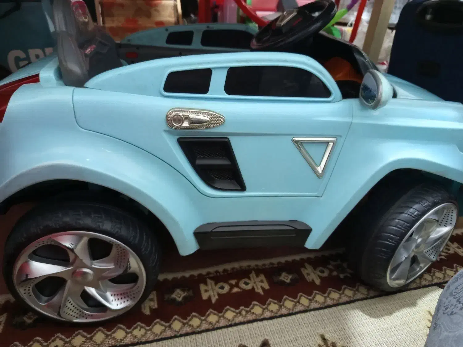 ماشین شارژی|اسباب‌بازی بچه|سیرجان, |دیوار