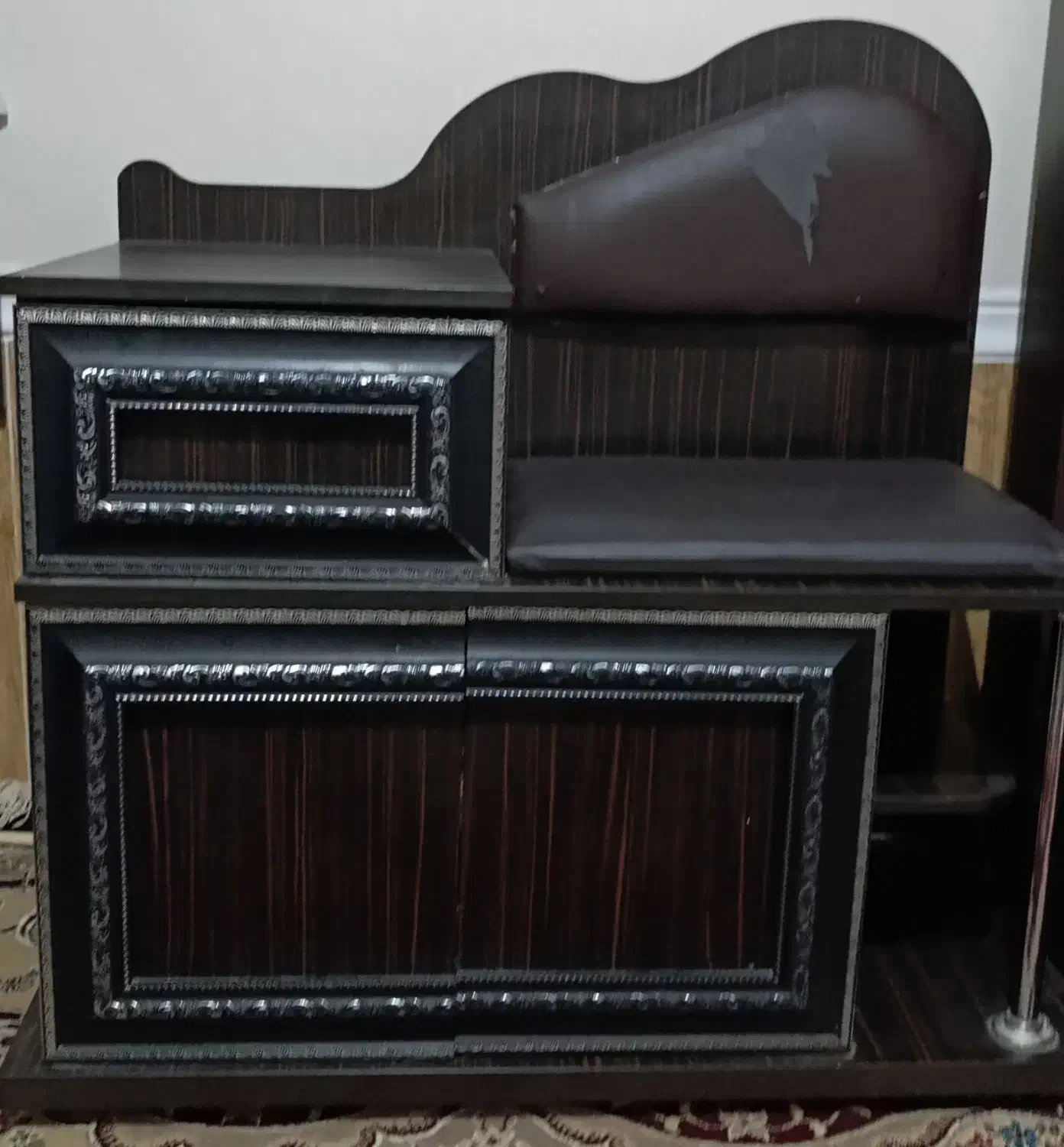 میز تلفنی|میز تلفن|جهرم, |دیوار