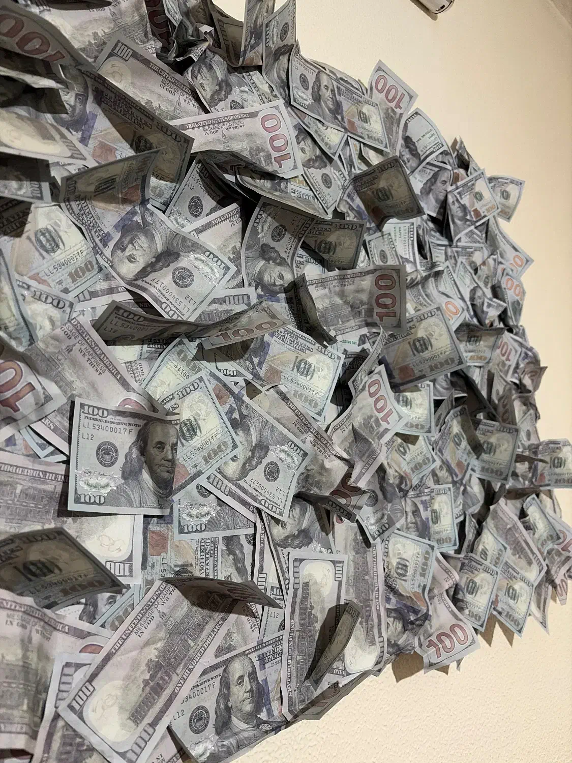 تابلو دلار|تابلو، نقاشی، عکس|شاهین‌شهر, سعدی شمالی|دیوار