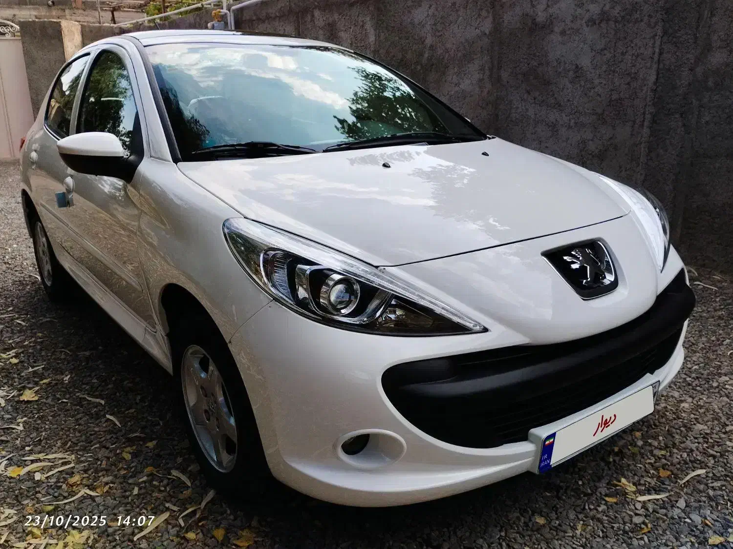 207 پانا اتومات 1403 (ارتقا) هم نقدی هم معاوضه|خودرو سواری و وانت|کرمان, |دیوار