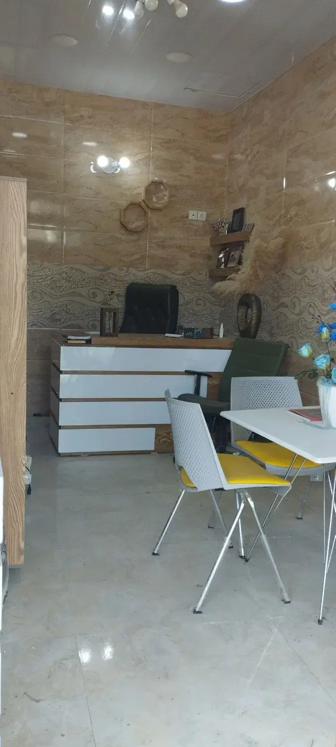 مغازه سر خیابان اصلی|اجارهٔ مغازه و غرفه|فومن, |دیوار