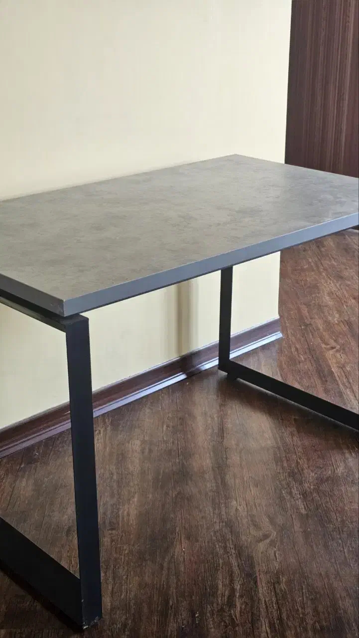 میز اداری طرح بتنی|مبلمان اداری|بابلسر, |دیوار