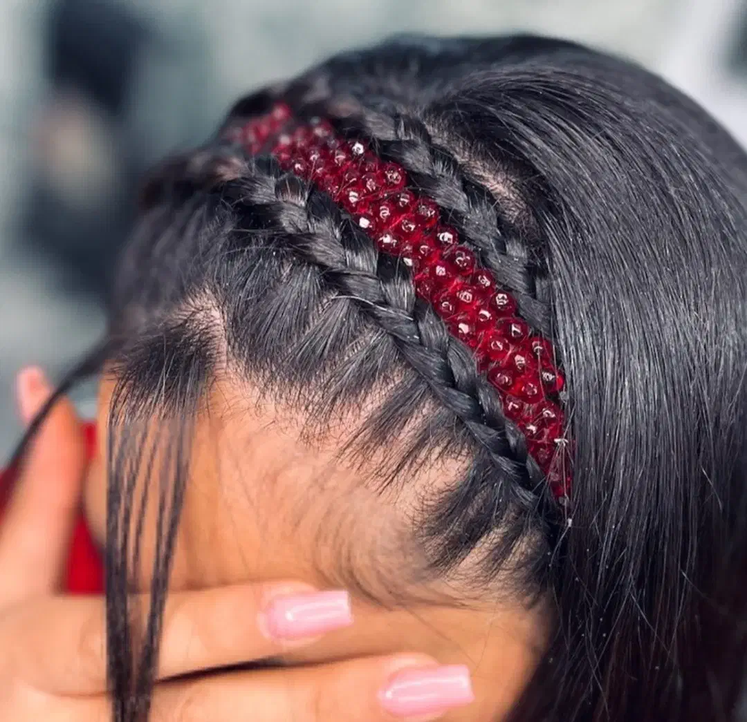 انجام خدمات انواع بافت مو|خدمات آرایشگری و زیبایی|خوی, |دیوار