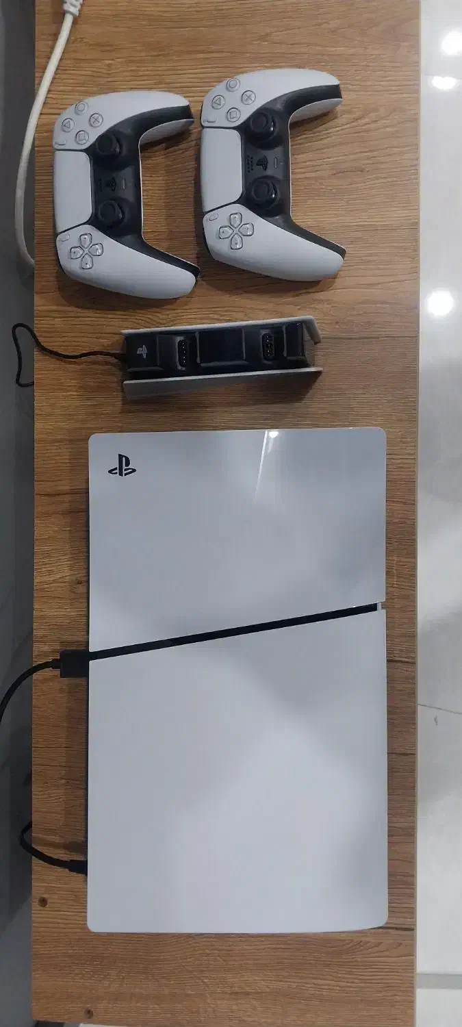 یک دستگاه  ps5|کنسول، بازی ویدئویی و آنلاین|صفادشت, |دیوار