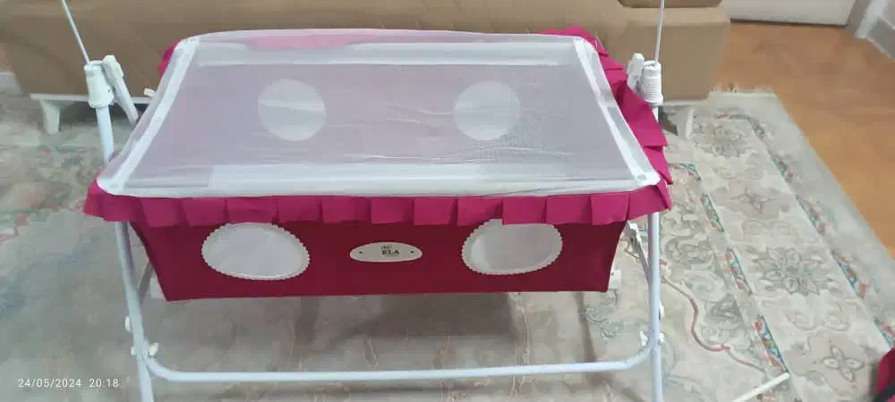 گهواره نوزاد|تخت و صندلی بچه|صدرا-فارس, فاز ۱|دیوار