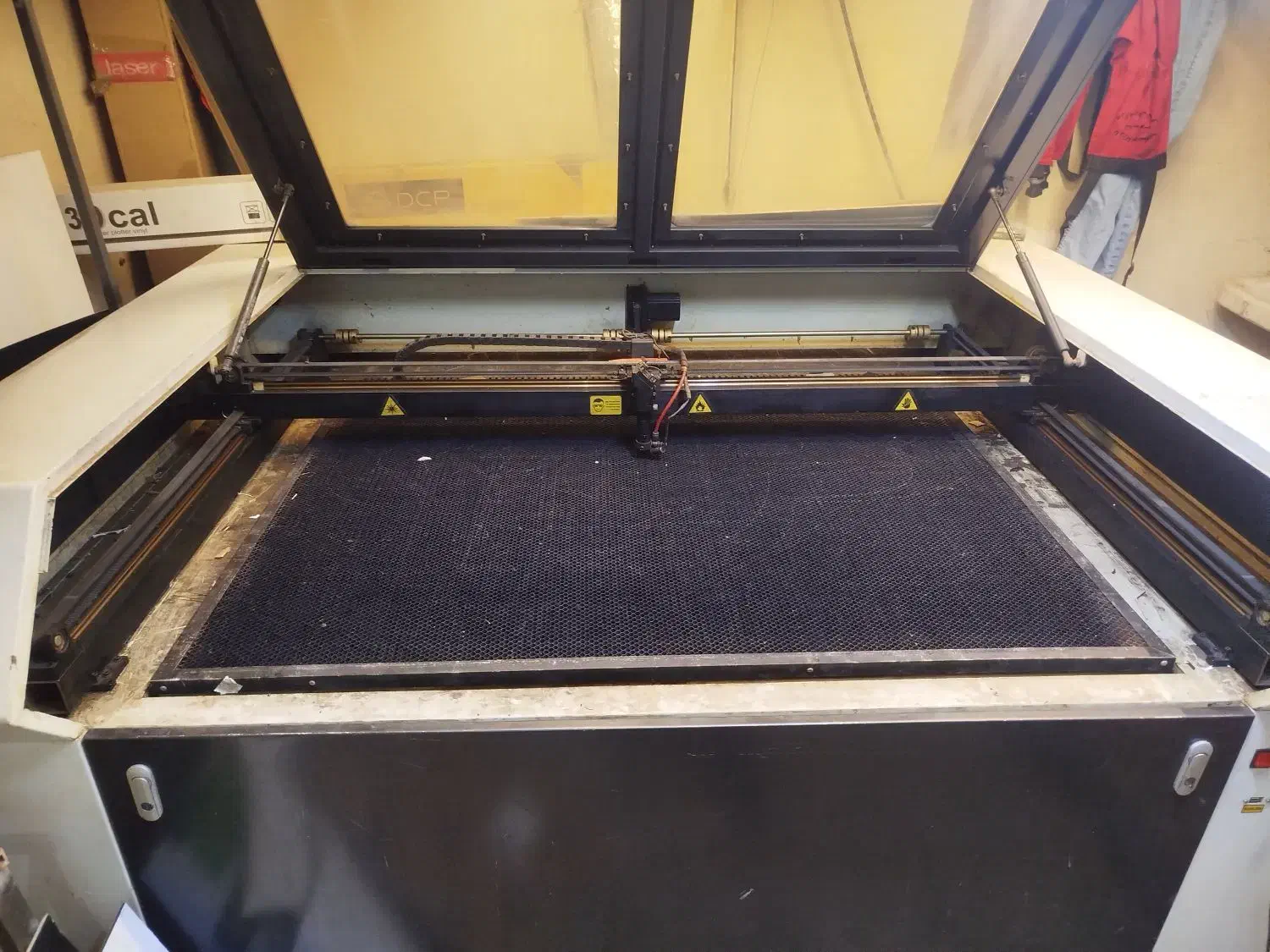 دستگاه برش لیزر میز آسانسوری|ماشین‌آلات صنعتی|سهند, |دیوار