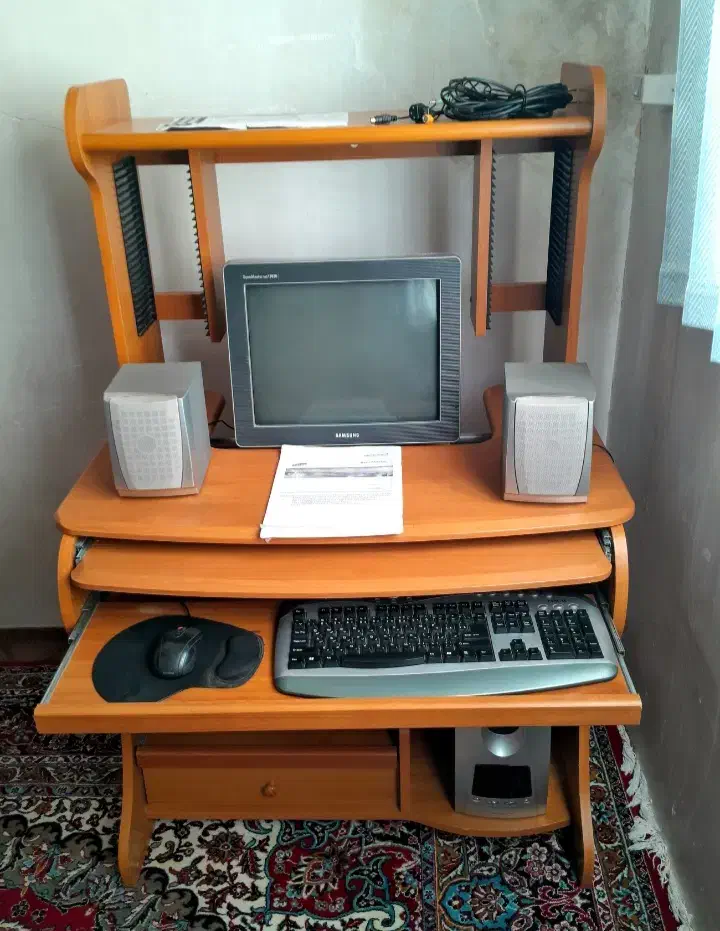 میز کامپیوتر و...|رایانه رومیزی|قم, علی آباد سعدگان|دیوار