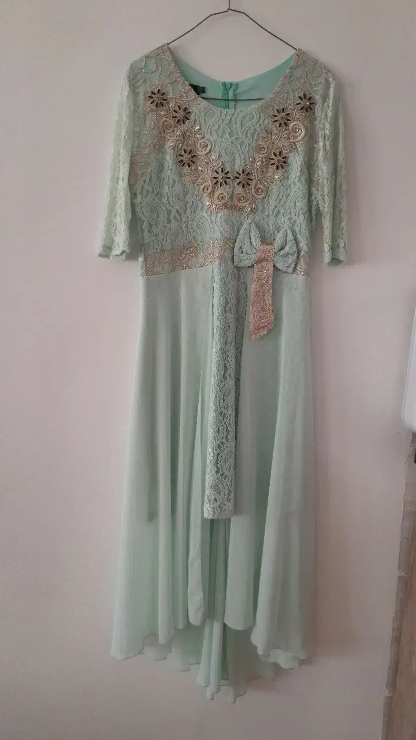 دو دست لباس مجلسی نونو|لباس|گلپایگان, |دیوار