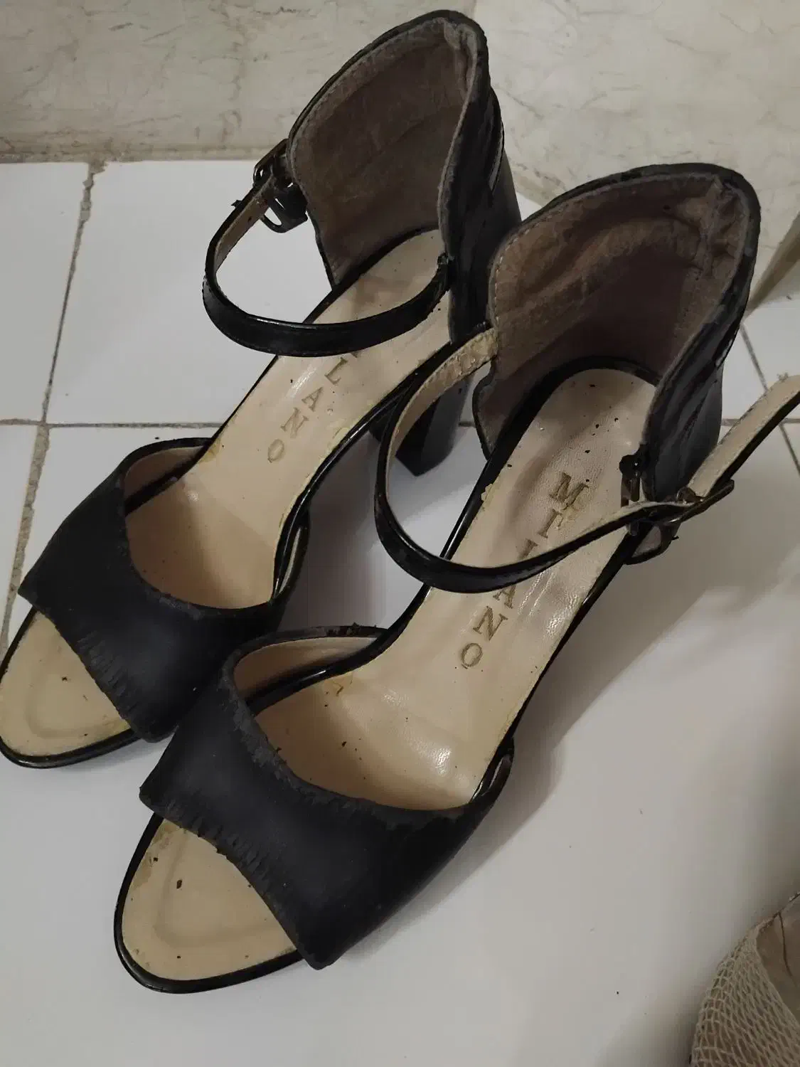 صندل مجلسی|کیف، کفش، کمربند|مشهد, تربیت (صدف)|دیوار