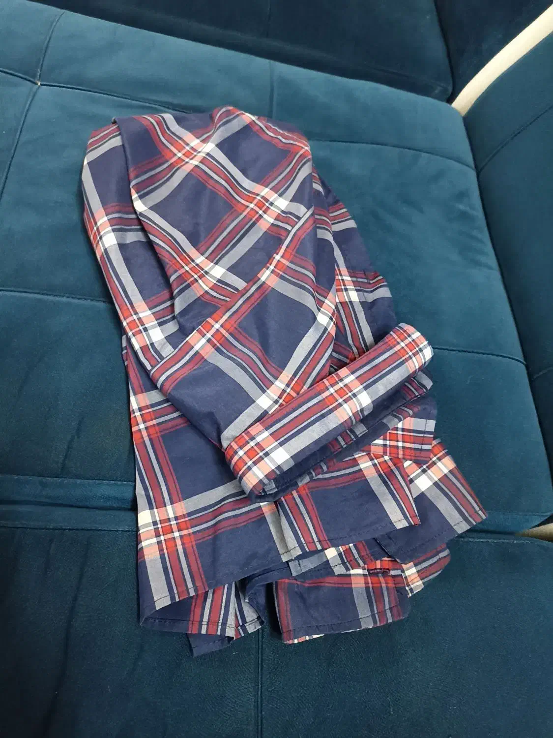 پیراهن مدرسه و مهمانی مفت مفت درحدنو|لباس|قم, چهل درخت|دیوار