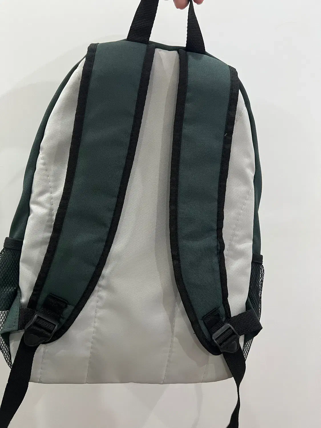 کوله مدرسه و محل کار و دانشگاه و...|کیف، کفش، کمربند|رشت, گلسار|دیوار